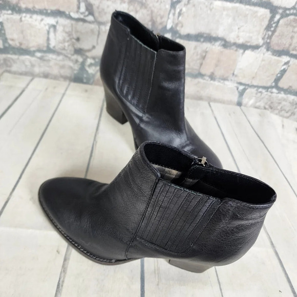 Aquatalia Black Leather Ankle Boot Side Zip Almond Toe Size 7 1/2 Made in Italy - Picture 8 of 11